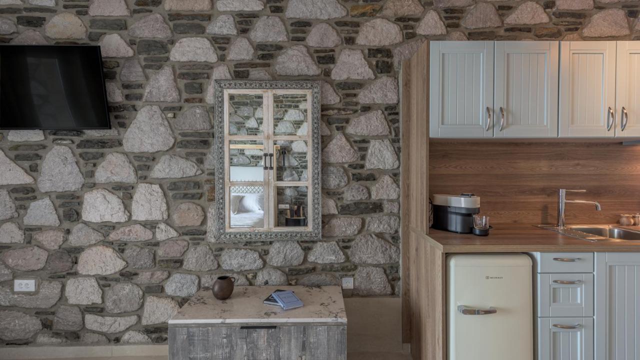 Hilltop Suites Milos Mytakas Exteriör bild